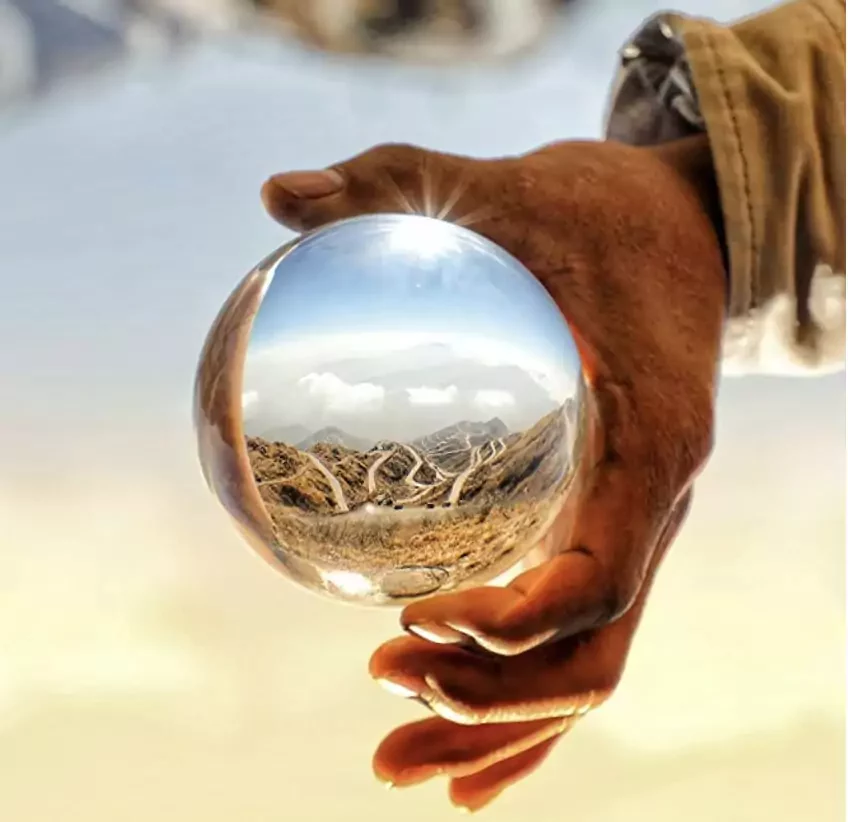 Lensball